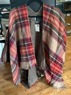 LA Express Reversible Plaid Shawl Wrap Poncho